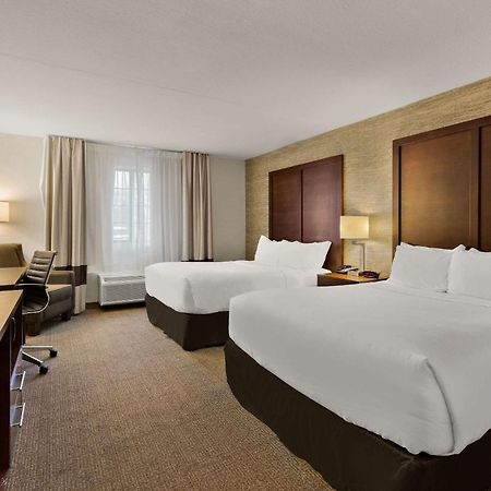 Comfort Inn Ludington Near Us-10 Екстер'єр фото