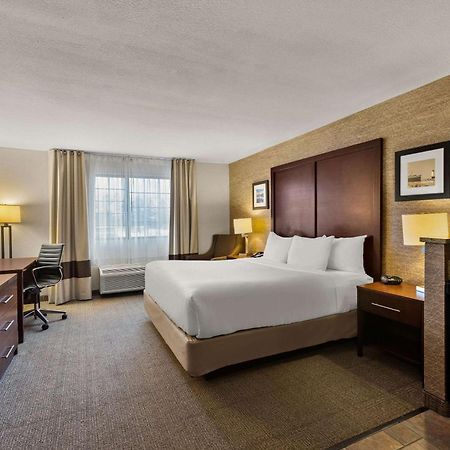 Comfort Inn Ludington Near Us-10 Екстер'єр фото