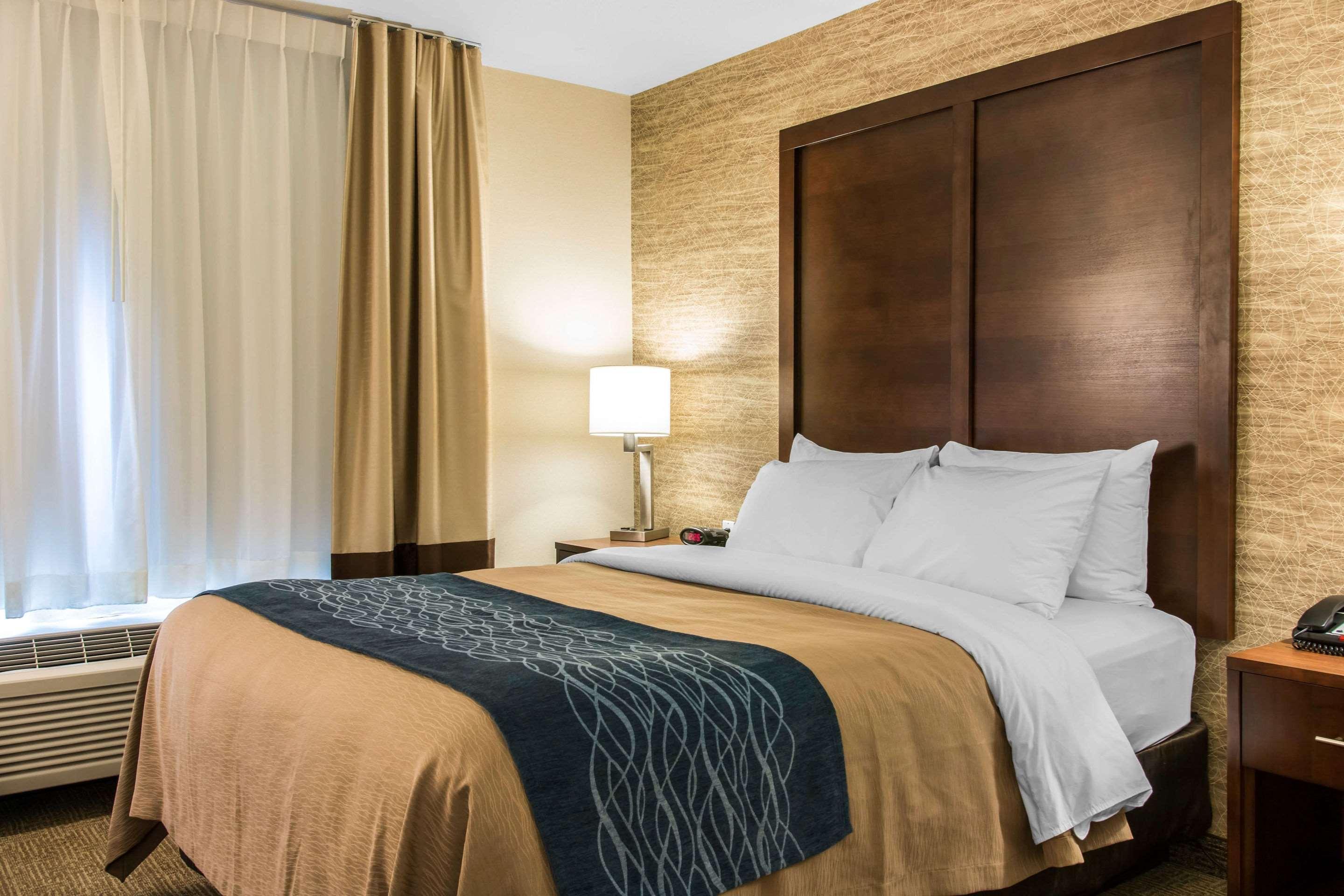 Comfort Inn Ludington Near Us-10 Екстер'єр фото
