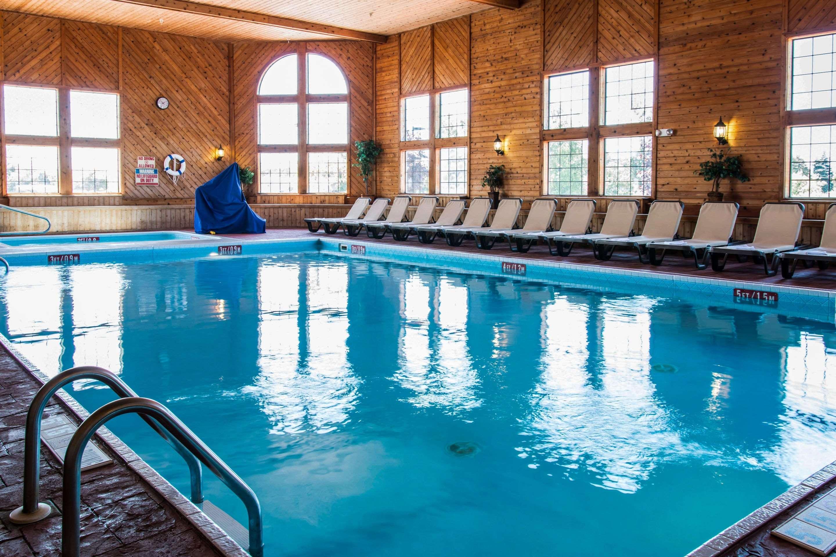 Comfort Inn Ludington Near Us-10 Екстер'єр фото
