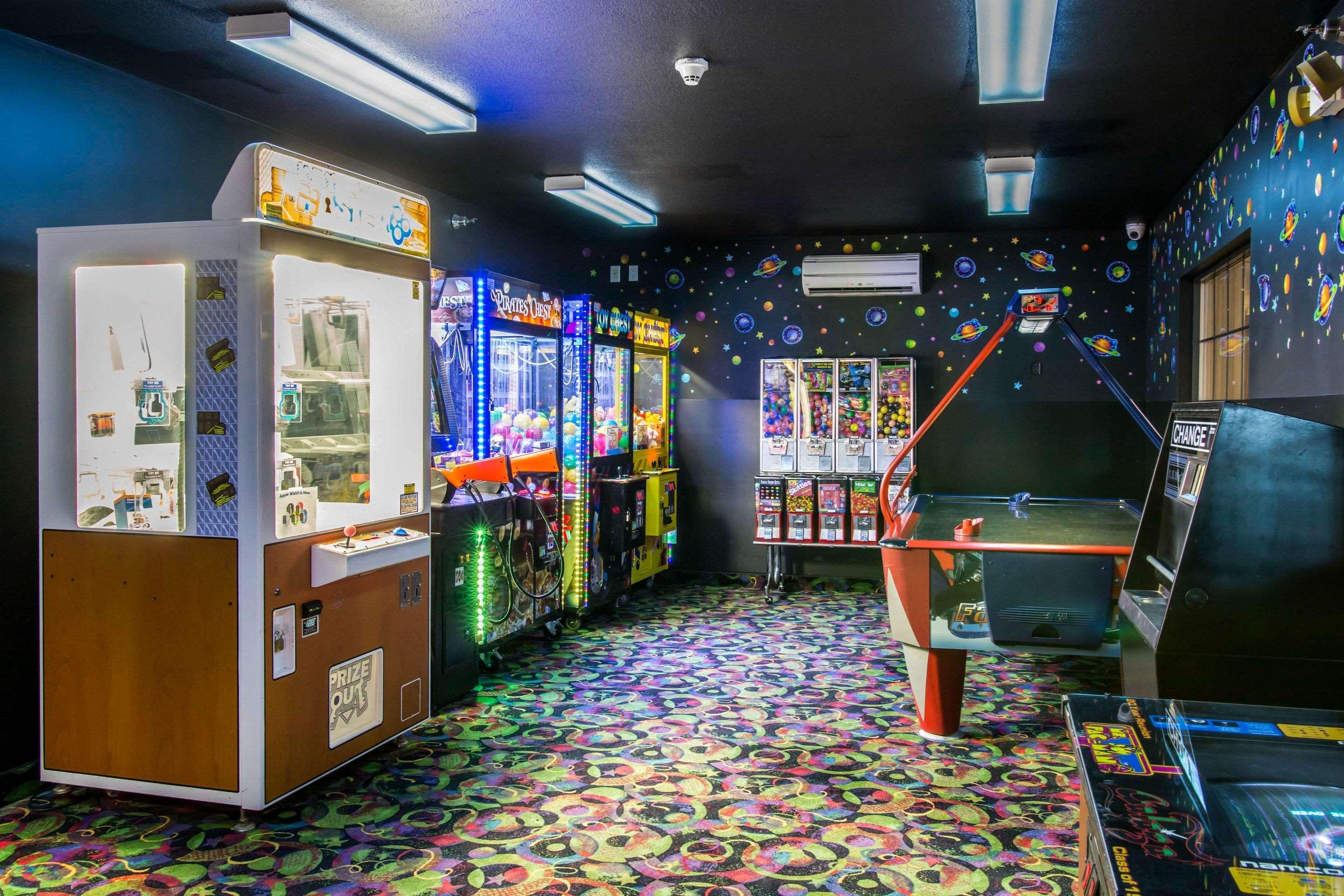 Comfort Inn Ludington Near Us-10 Екстер'єр фото