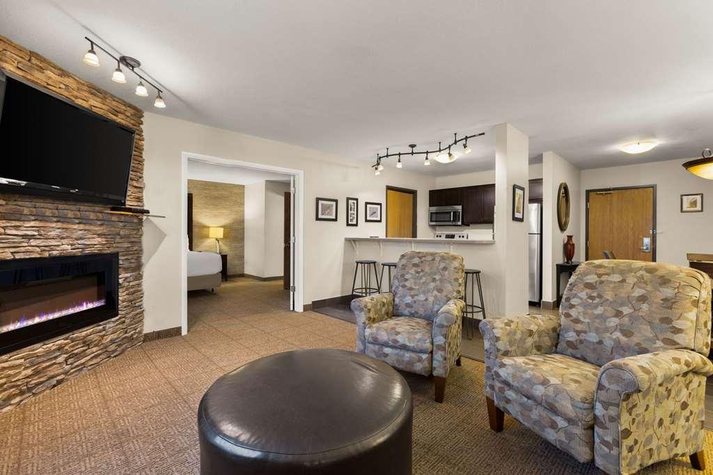 Comfort Inn Ludington Near Us-10 Номер фото