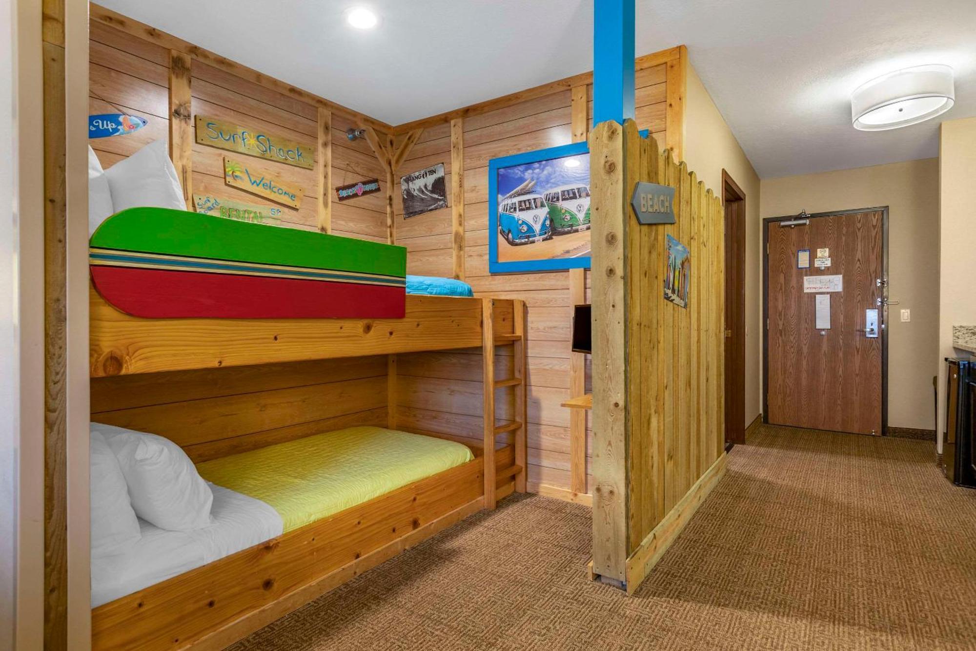 Comfort Inn Ludington Near Us-10 Екстер'єр фото